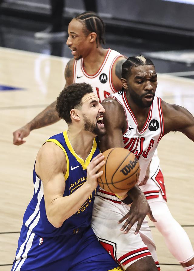 （体育）篮球——NBA常规赛：勇士胜公牛-16.jpg