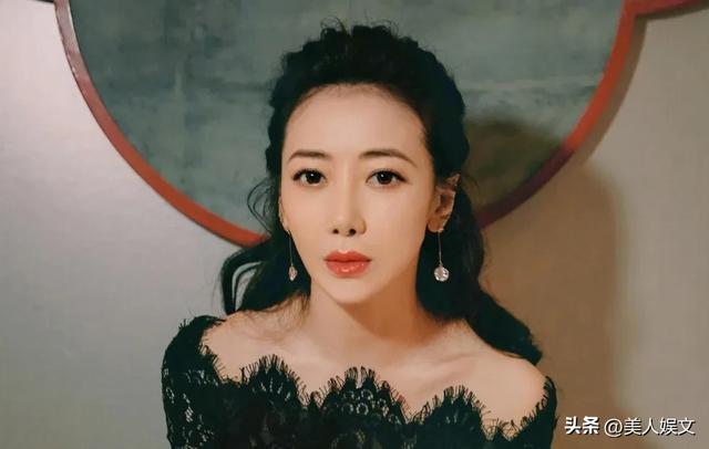 来自重庆的20位美女明星，个个肤白貌美，热辣滚烫，你最喜欢谁？-3.jpg