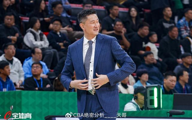 天哥CBA季后赛分析：广东男篮vs广厦男篮 g2 辽宁男篮vs深圳男篮-1.jpg