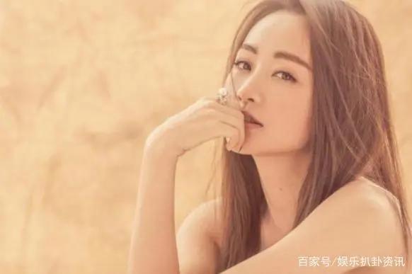 娱乐圈7位“干净” 的女明星，热巴，杨蓉上榜，她则是卓伟也无奈-4.jpg